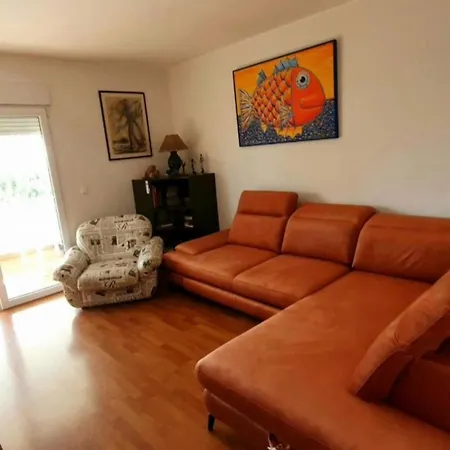 Appartement Great Near Center Split
